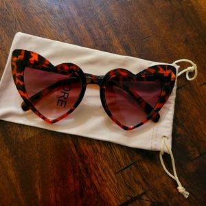 Unique Heart shape stylish women sunglasses with dust bag